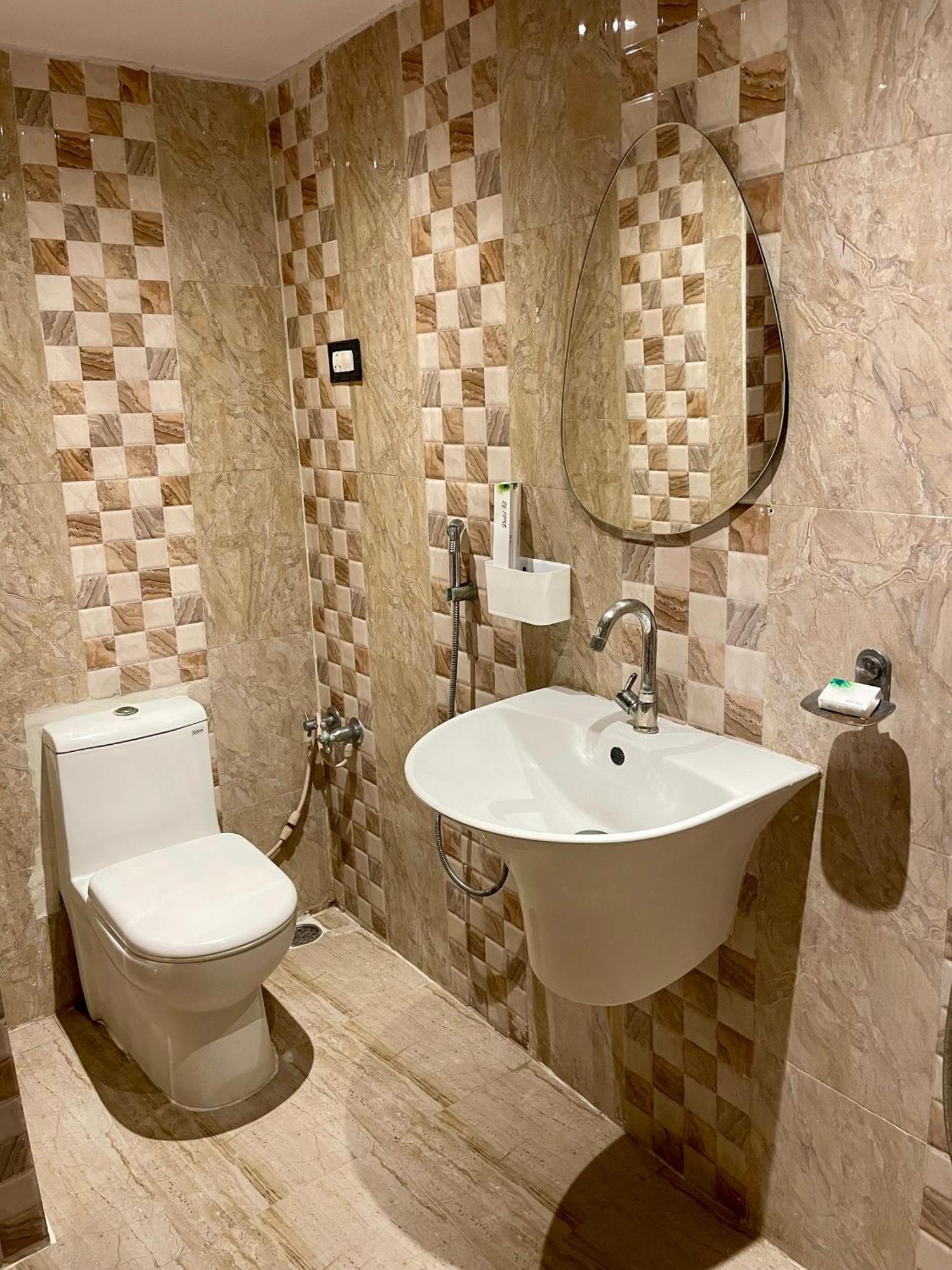 Ocean'S Edge Apartment Visakhapatnam Exterior photo
